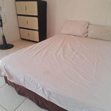 Spot On 93410 Wisma Bintang Jepara Luaran gambar