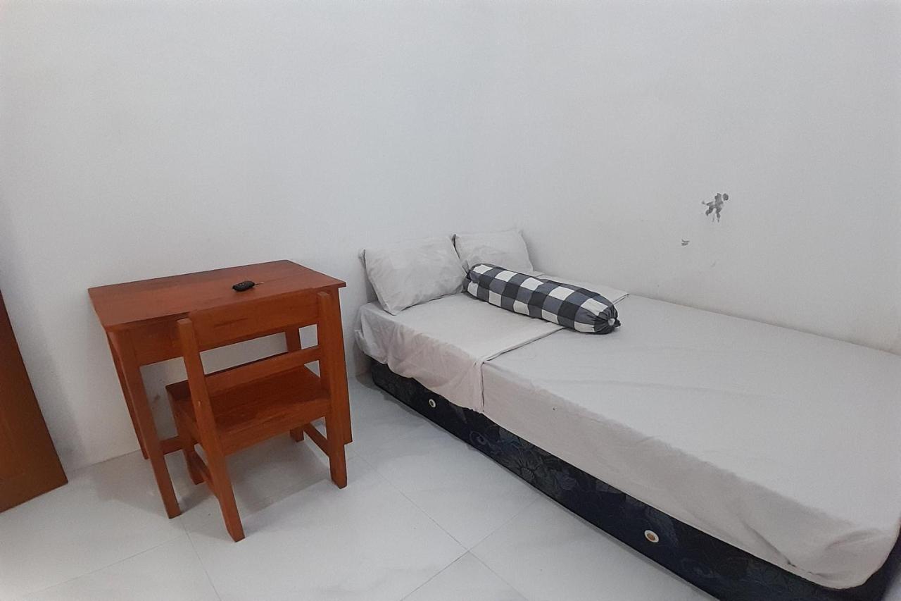 Spot On 93410 Wisma Bintang Jepara Luaran gambar