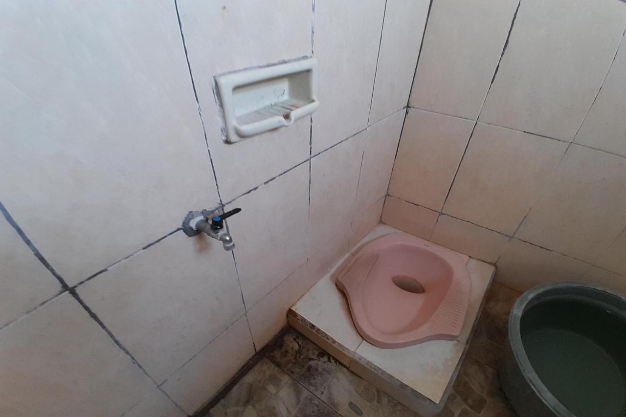 Spot On 93410 Wisma Bintang Jepara Luaran gambar