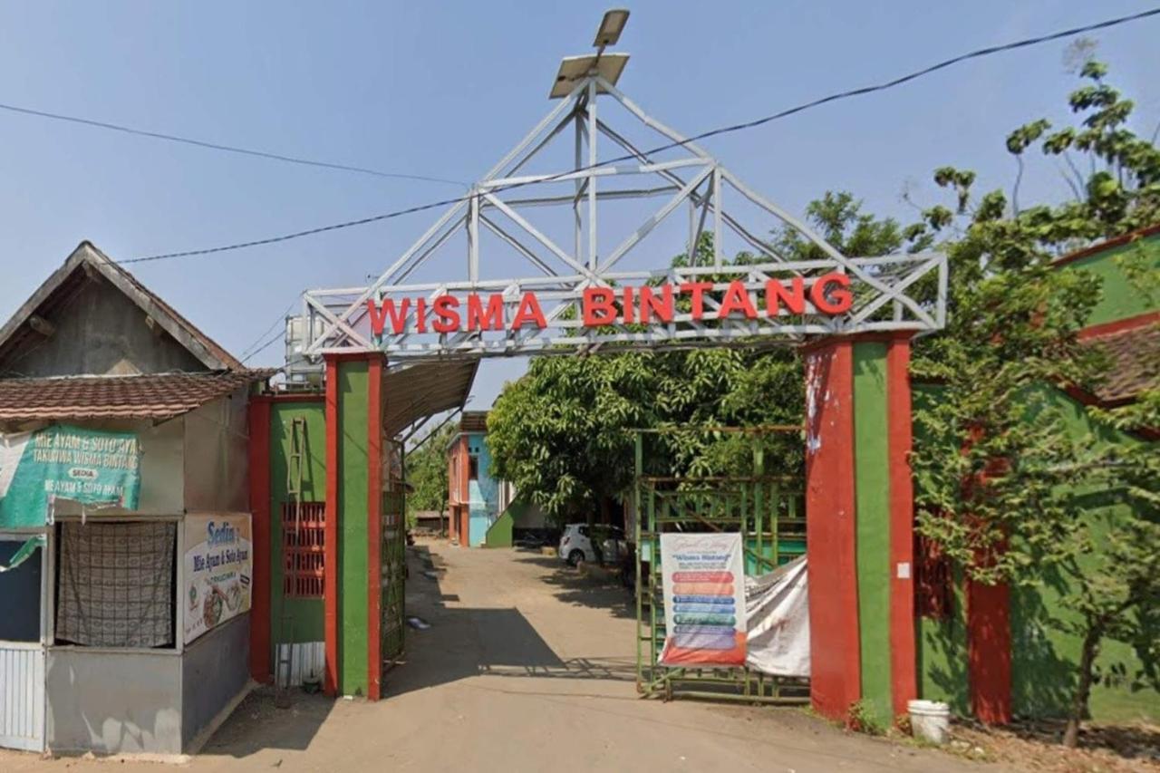 Spot On 93410 Wisma Bintang Jepara Luaran gambar