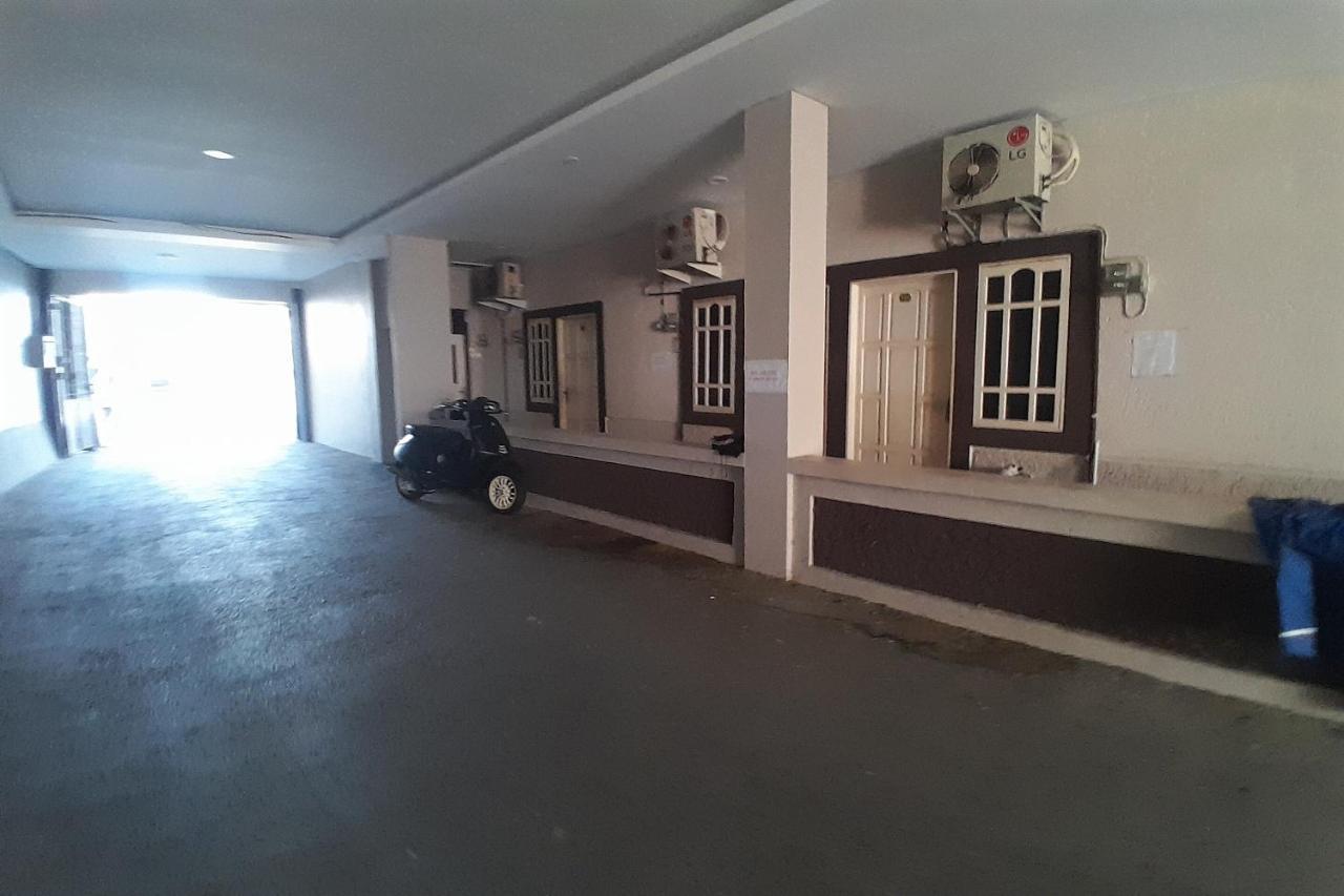 Spot On 93410 Wisma Bintang Jepara Luaran gambar