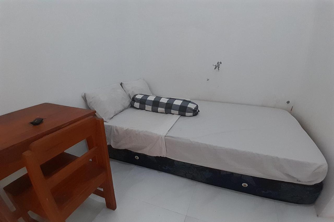 Spot On 93410 Wisma Bintang Jepara Luaran gambar