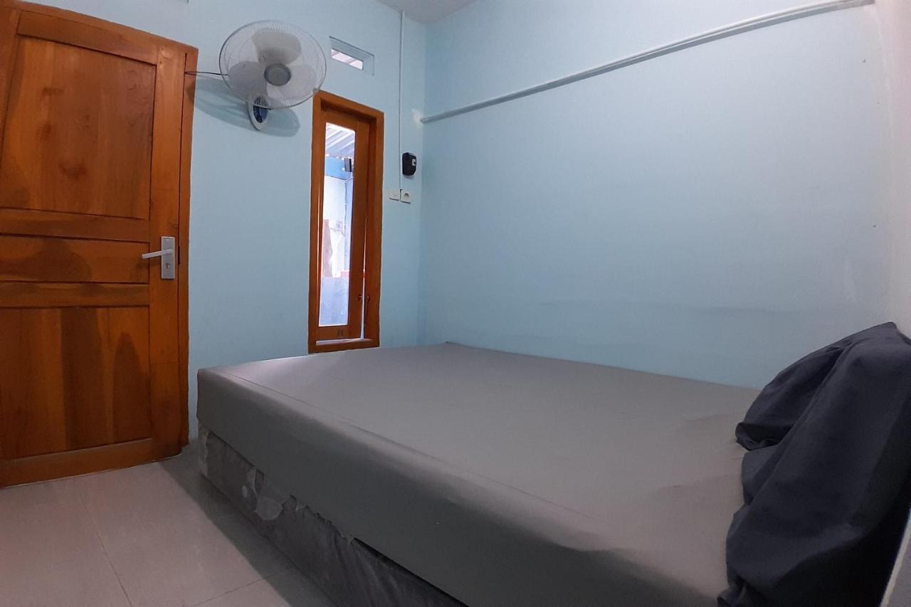 Spot On 93410 Wisma Bintang Jepara Luaran gambar