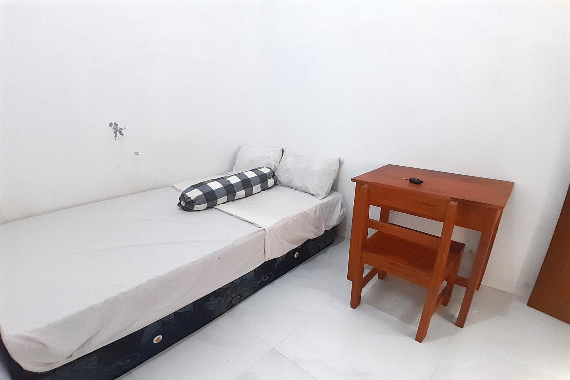 Spot On 93410 Wisma Bintang Jepara Luaran gambar